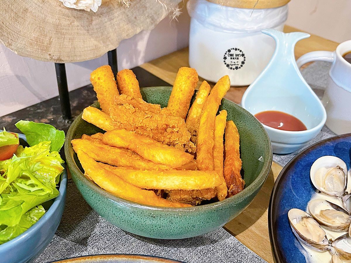 村口微光 逢甲店，台中最美老屋巷弄義式餐廳，創意新品章魚燒味噌燉飯每日現量供應，平價義式料理159元起 - Cyndi loves享食天堂