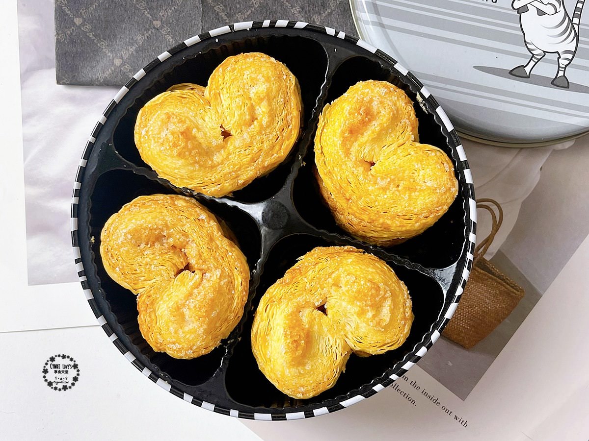 紅髮斑斑 蝴蝶酥 逢甲伴手禮，每日現烤超人氣搶手排隊心型餅乾，4天才能誕生的層層酥脆令人著迷